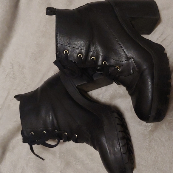 Black Combat Boots - Picture 4 of 8